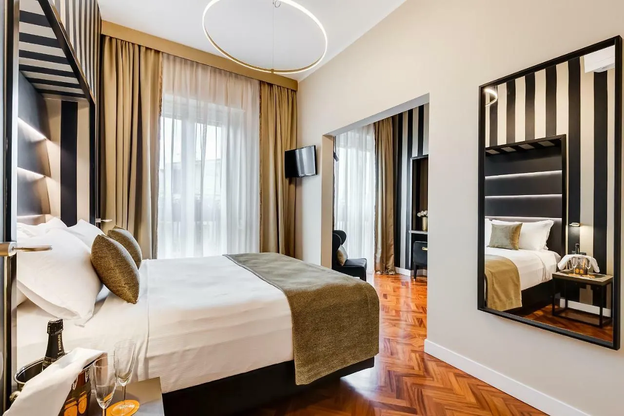 Frattina High-End Apt Rom 0*,  Italien
