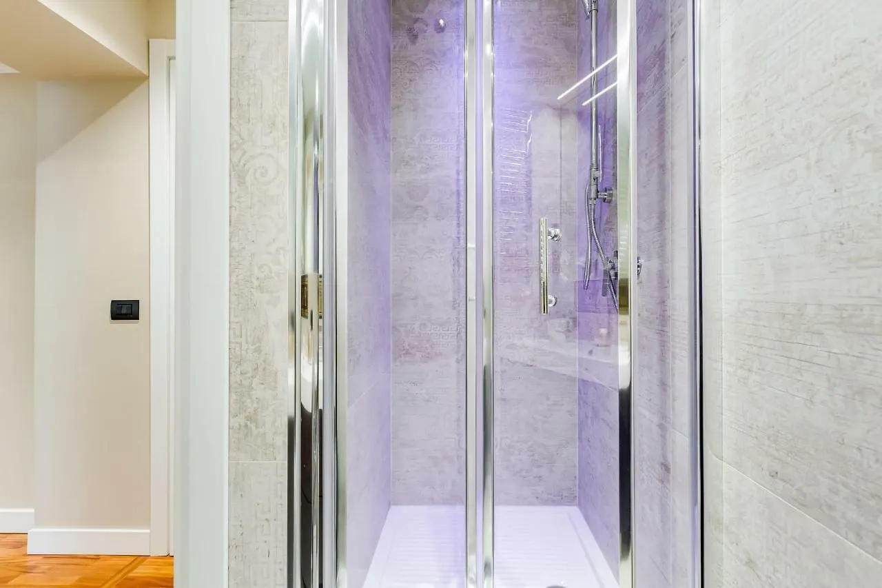 Apartment Frattina High-End Apt Rom