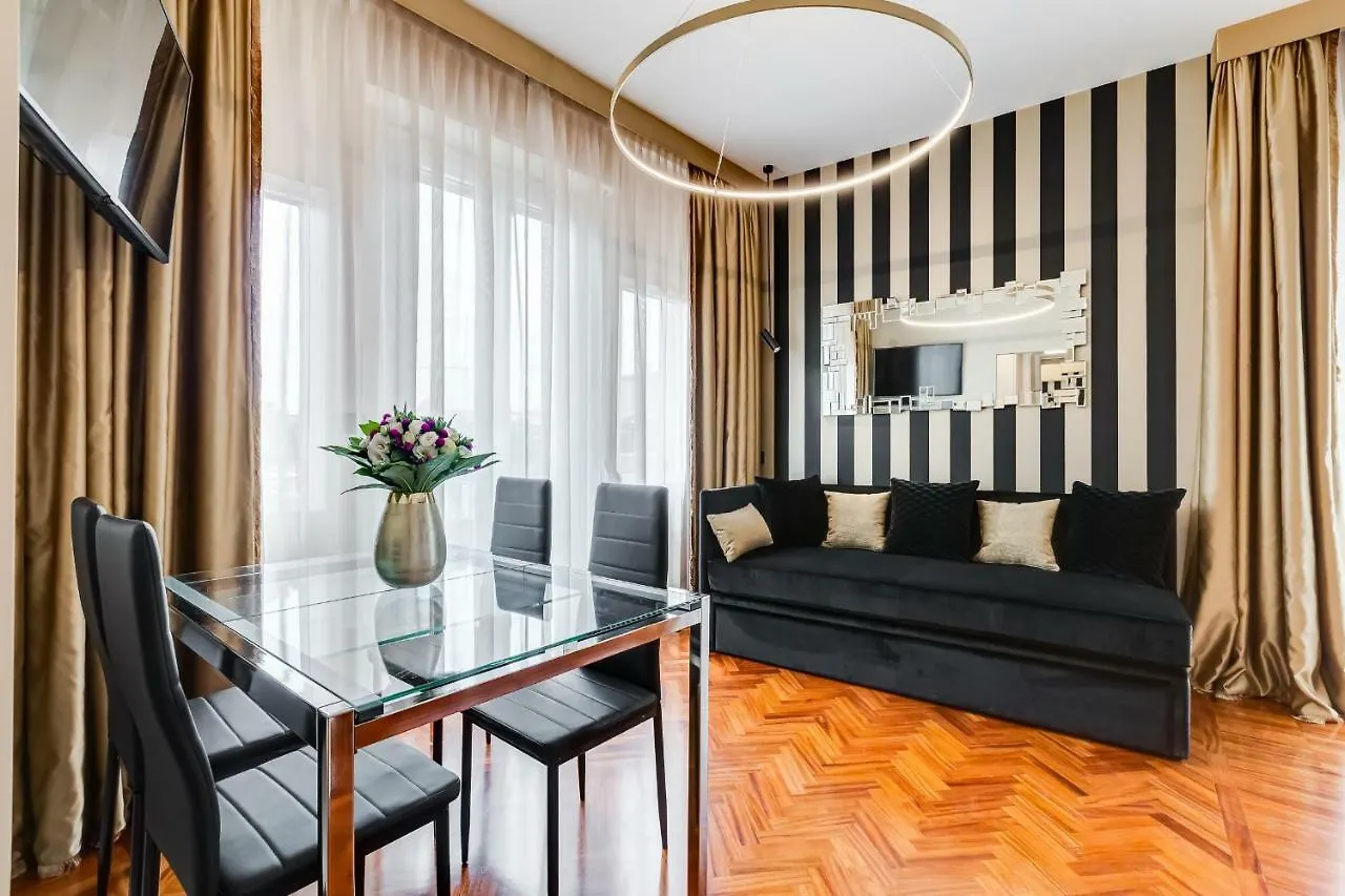 Frattina High-End Apt Rome Apartment