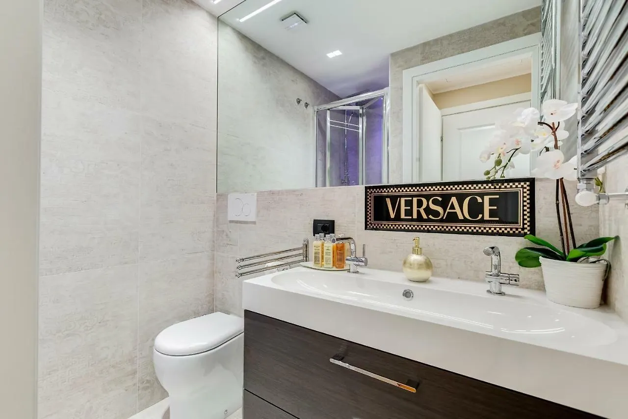 Apartment Frattina High-End Apt Rome