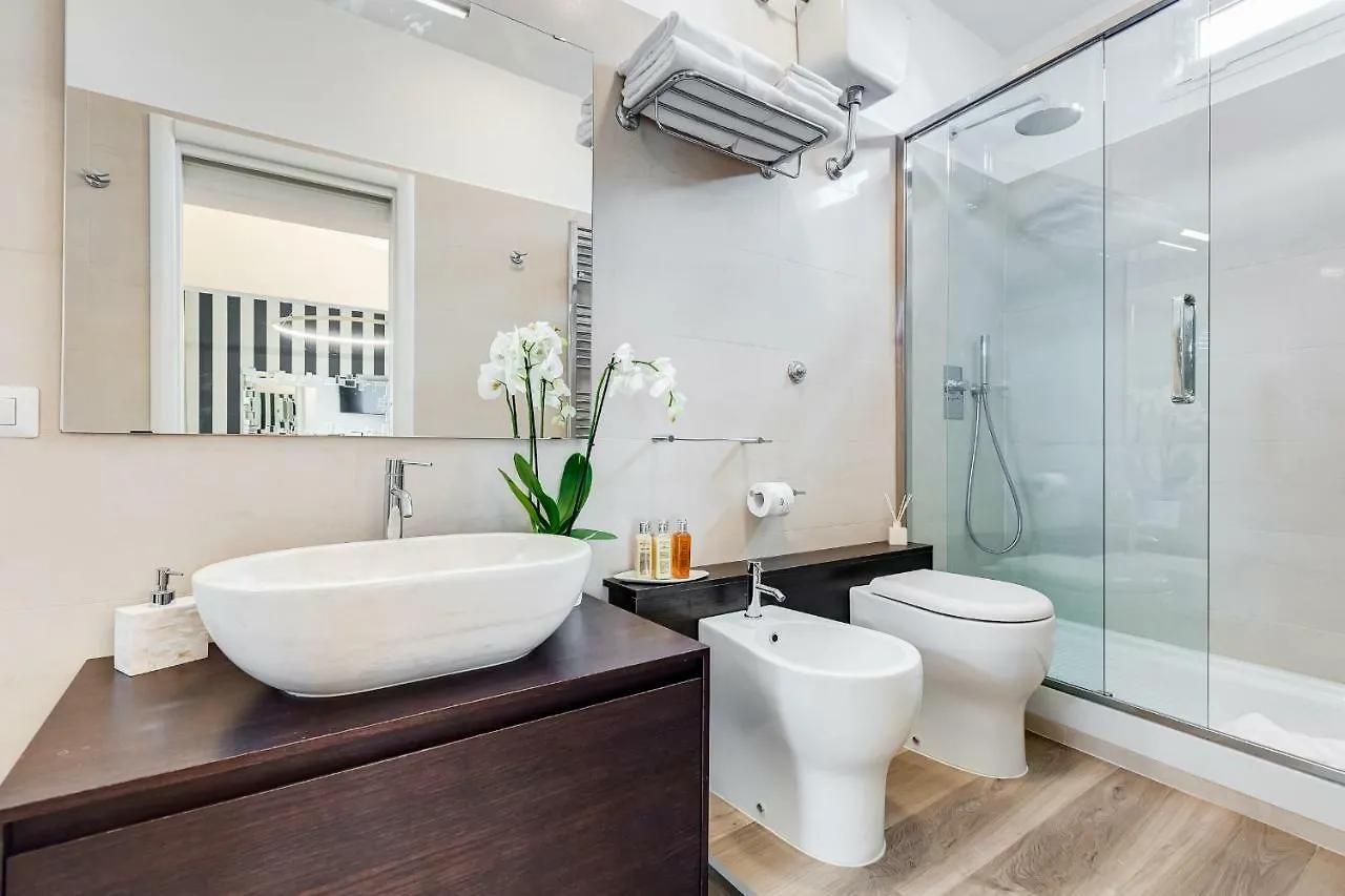 Frattina High-End Apt Rom Lejlighed